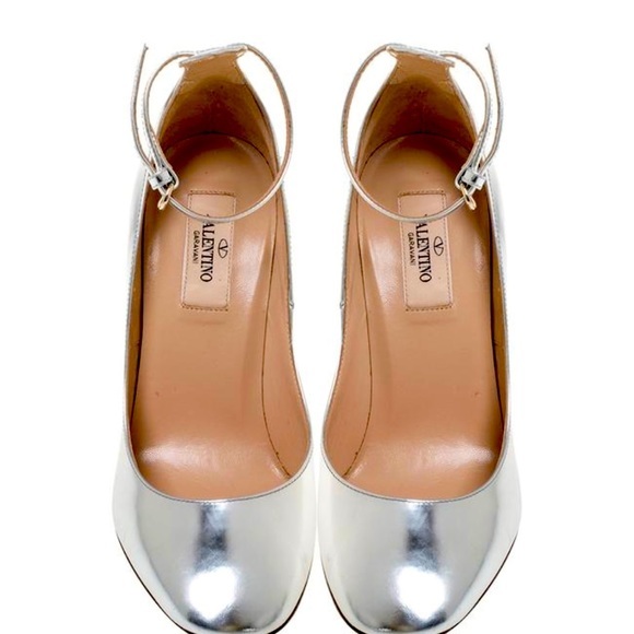 Valentino Shoes - NIB Valentino Pumps